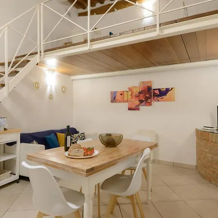 Casa Vezzosa Apartment *