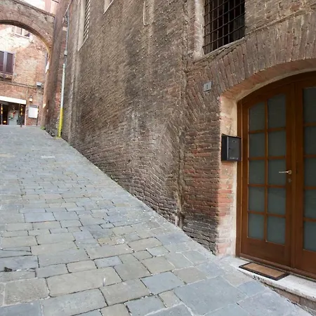 Casa Vezzosa * Siena